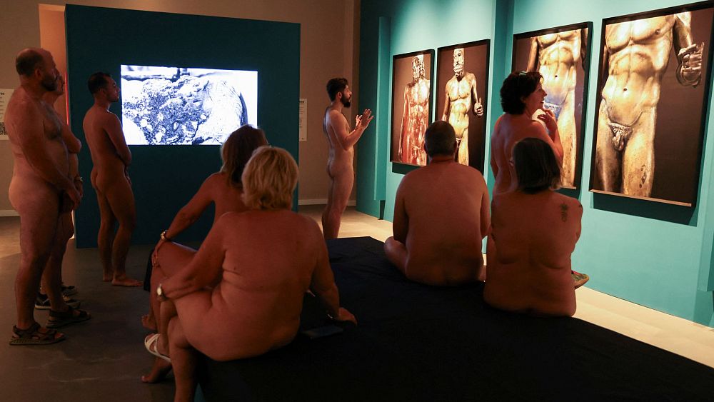 Life reflects art: Barcelona museum welcomes nudist visitors for nude statue tour