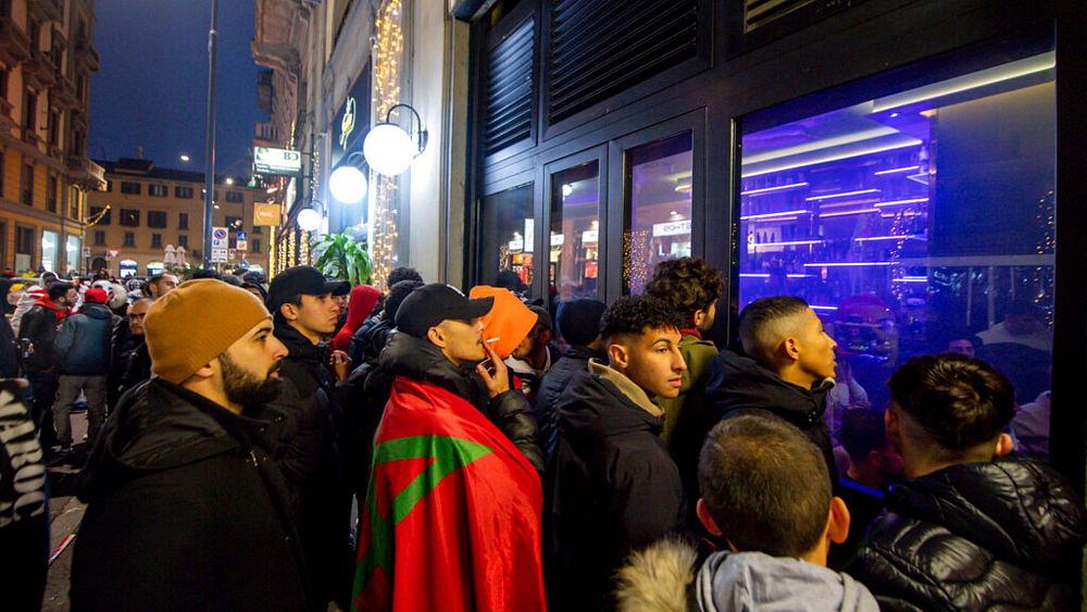 Milan bans late-night food and drink in city center after residents complain about noise