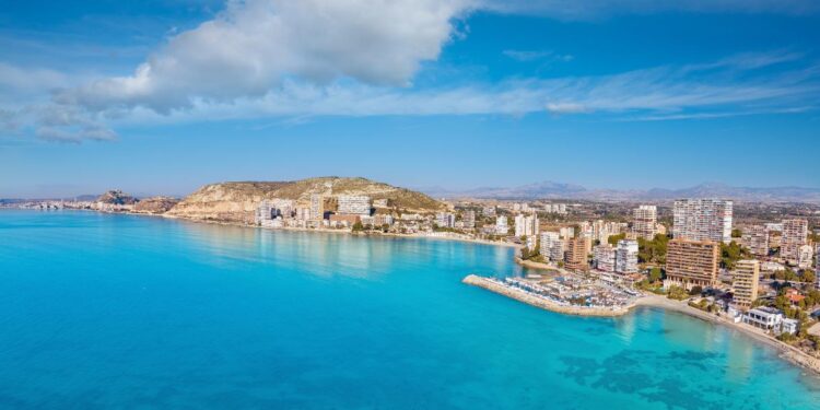 Scopri le attrazioni imperdibili di Alicante: esperienze indimenticabili ti aspettano