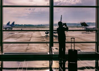 This European airline weighs passengers: do you have the right to say no?