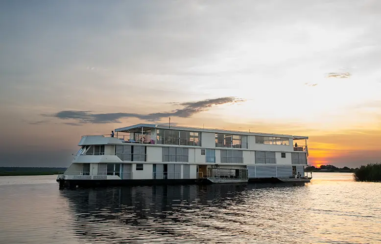 Scopri l'eleganza selvaggia dell'Africa a bordo della Regina dello Zambesi