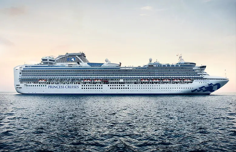 Sapphire Princess ritorna dal bacino di carenaggio con nuovi miglioramenti e nuovi ristoranti di specialità