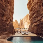 Guida a AlUla 2025: hotel e ristoranti premiati dalla Michelin