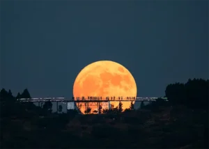 Superluna di novembre: i 15 migliori luoghi al mondo per osservare le stelle