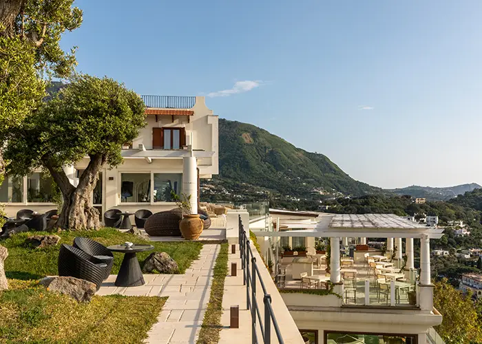 San Montano Resort & Spa Ischia: guida al lusso Relais & Châteaux per viaggiatori